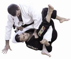 técnica de jiu jitsu en el suelo
