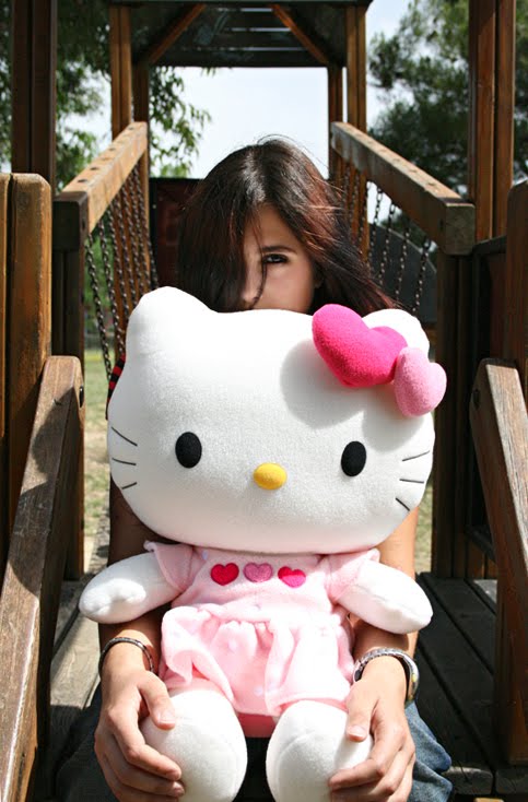http://4.bp.blogspot.com/_-9esfQKRXsY/TGItsGyrYhI/AAAAAAAAAPA/jBDlYX0Dnmo/s1600/__Hello_Kitty_by_DarkMoon86.jpg