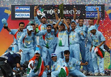 India Cricket With Winnng Trophy