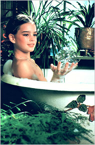 What is the controversy surrounding the naked photos of Brooke Shields in a tub?