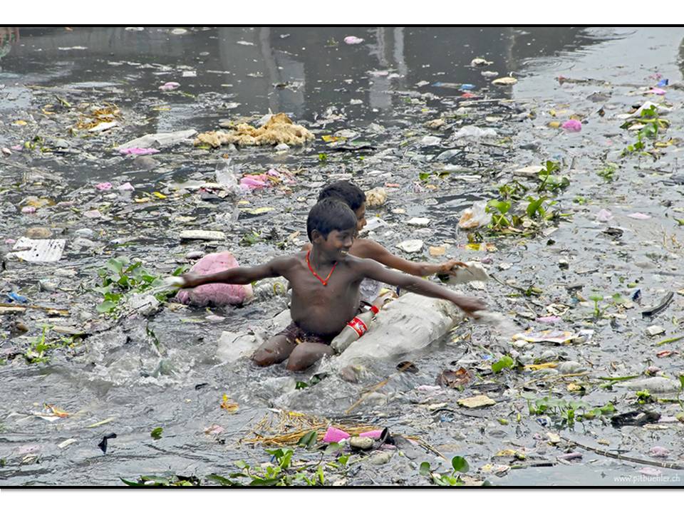 water pollution in dhaka city essay Environment, environmental issues - impacts of air and water pollution on humans in bangkok, dhaka, and mexico. water pollution in dhaka city essay Environment, environmental issues - impacts of air and water pollution on humans in bangkok, dhaka, and mexico.