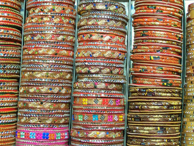 Bangles, India, Indian Bangles, Sparkly Bangles, Indian market, Indian Jewellery, Costume Jewllery, Haridwar
