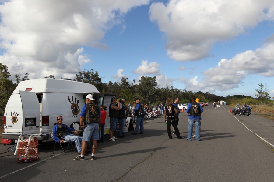 HAWAIIAN LAVA DAILY Biker club Kanaka Hekili visit’s lava viewing