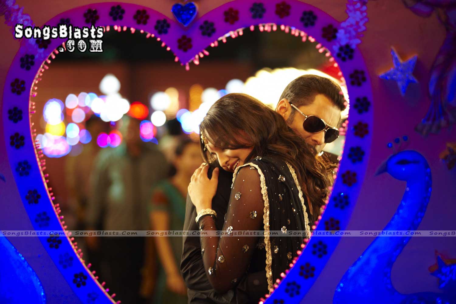 http://4.bp.blogspot.com/_-OHliQihc_o/TOjzlidv3pI/AAAAAAAAAKI/FPQZv0xF_FU/s1600/Dabangg-Wallpapers-%2528SongsBlastsCom%2529-07_.jpg