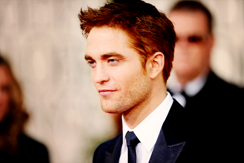 2011 Golden Globes Robert Pattinson. ROBERT PATTINSON 2011 GOLDEN