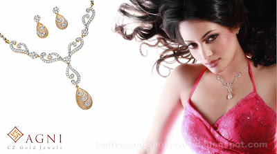 Riya Sen