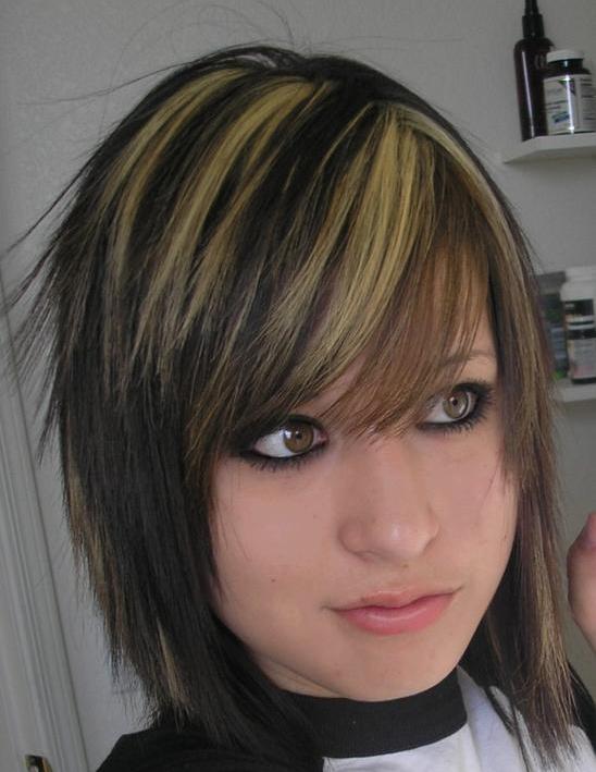 scene hair with front bangs