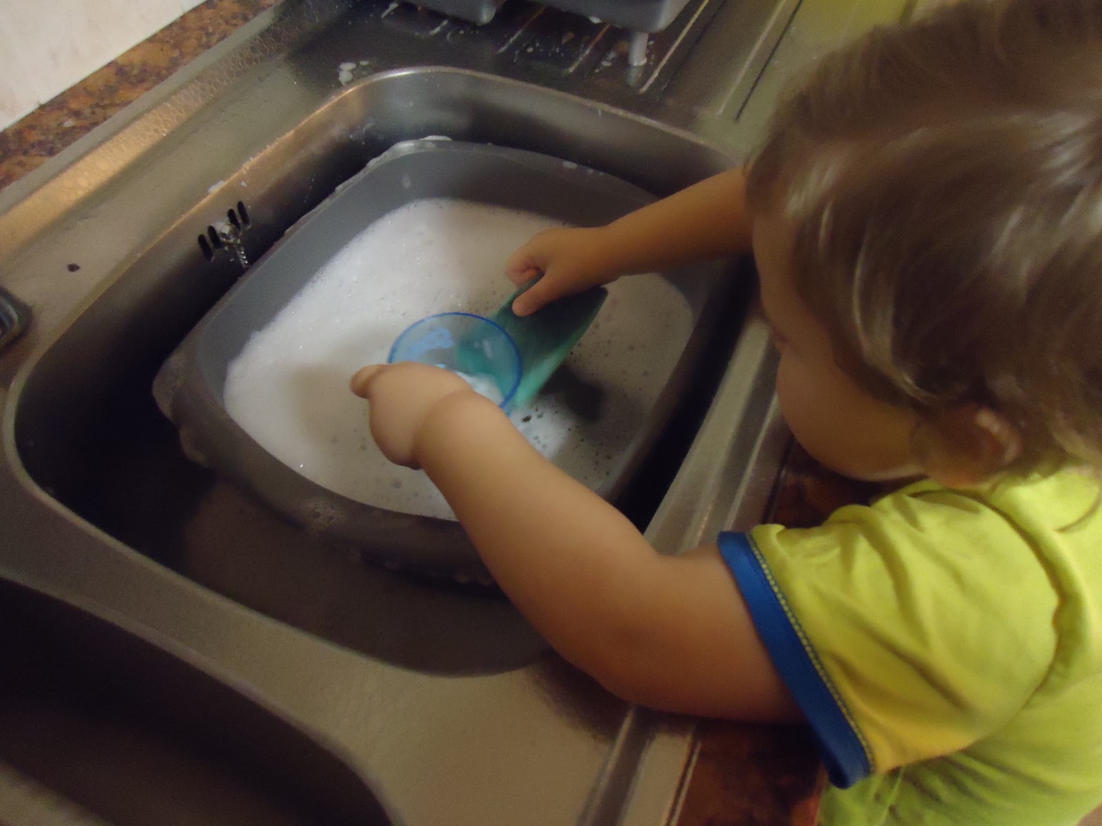 A Mothers Ramblings Making Chores Fun Doing The Dishes