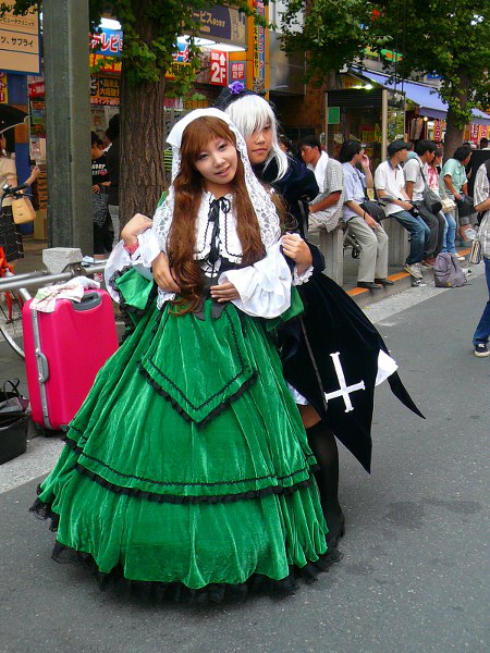 [P1050203_450x600.JPG]