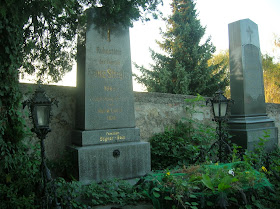 Cities Of The Dead Mauer