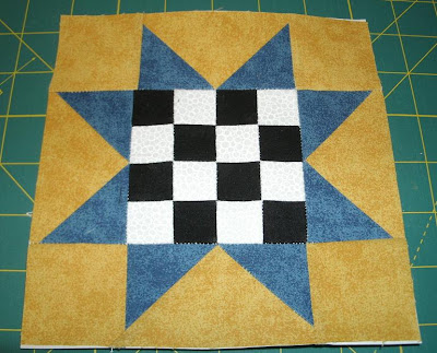 Kim s Northwoods Discoveries: Saw Tooth 16 Patch - Wisconsin Quilt Blocks on Barns, Block of the ...