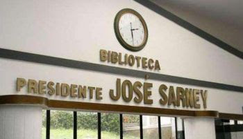 Esta biblioteca é vinculada a uma faculdade privada Esta biblioteca é vinculada a uma faculdade privada
