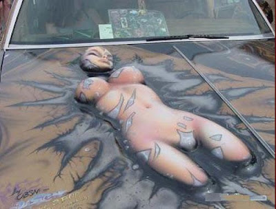 Extreme 3D Nude Woman Paint Illusion