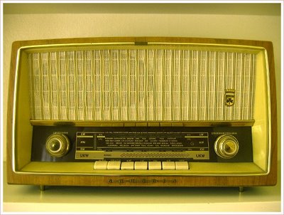 تحميل المسلسل الاذاعي النادر (شهيد أسمه موشيه) على روزيتا اول اب Radio