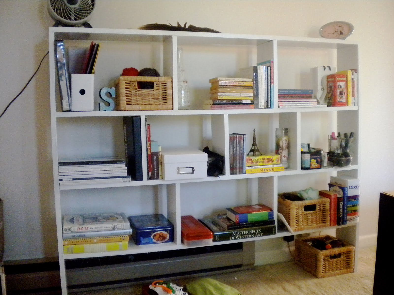 the mint's tint We DIY Shelving Unit