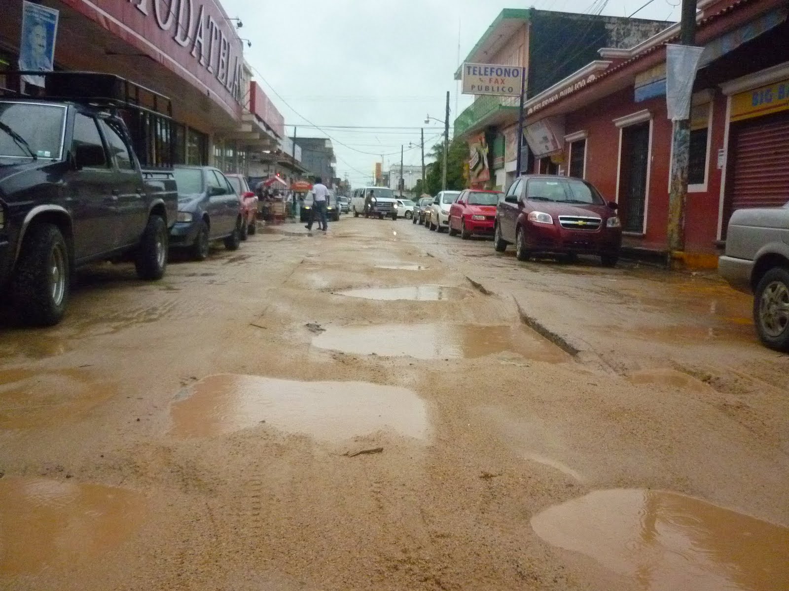 Destruye Santana calles pavimentadas de Juchitán Expresion una nueva