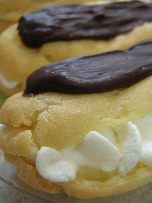 Daring Bakers Challenge…Éclairs