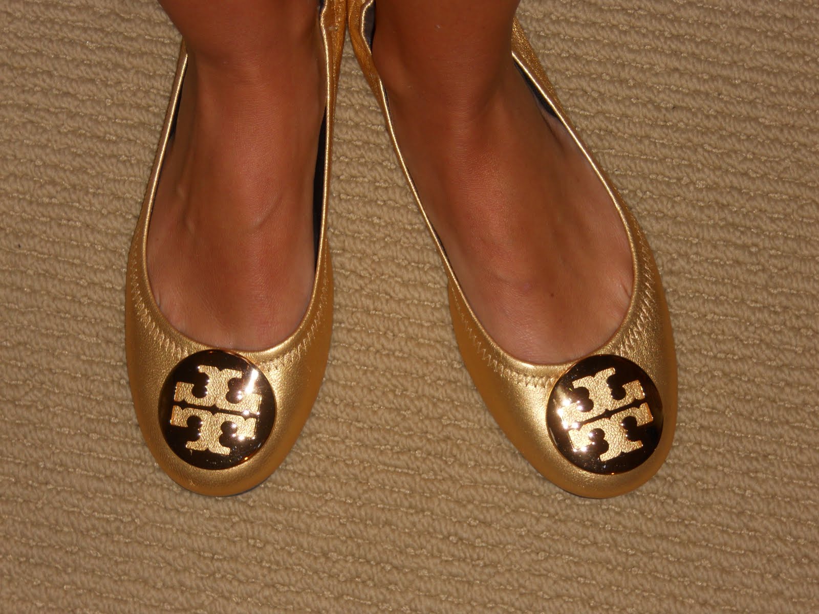 tory burch ivory flats