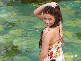 Sexy Russian girl. Fountain.
