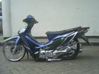 http://4.bp.blogspot.com/_-iljyG8VCis/Sfq9sQhi-6I/AAAAAAAAAAM/N4PzHr3r3XY/s320/JMCC1.jpg