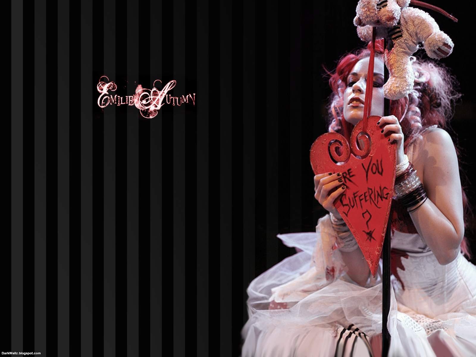 Emilie Autumn Suffer On Stage | Dark Wallpaper Download
