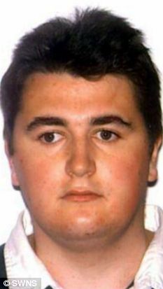 [article-1021502-015C6F9B00000578-740_233x413.jpg]