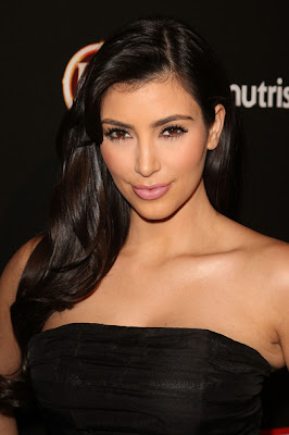 Kim Kardashian Hairstyles Pictures, Long Hairstyle 2011, Hairstyle 2011, New Long Hairstyle 2011, Celebrity Long Hairstyles 2011