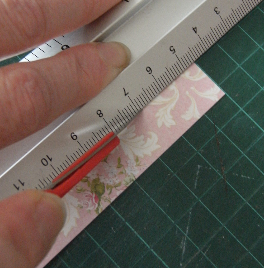 Lizzie Made Paper Flower Tutorial Part 2 Flowers from Paper Strips