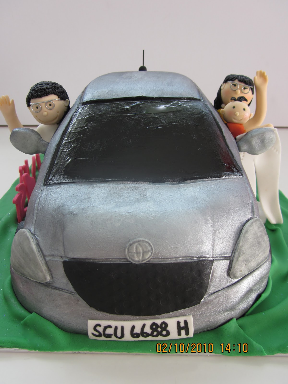 Car Cake with Driver and Cupcakes