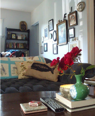 eclectic green vase red roses vintage decor interior