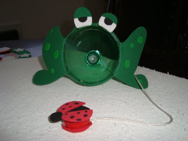 Sapo Papa Joaninha Feito Garrafa Pet Verde Evaas Sapo Papa Joaninha Feito Garrafa Pet Verde Evaas