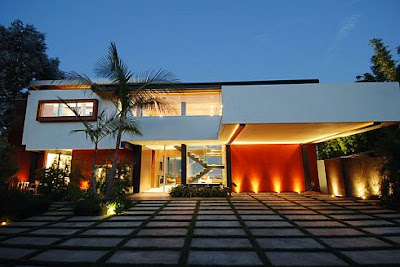 Luxurious Homes Los Angeles