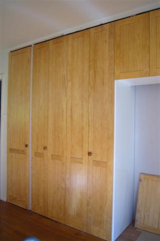 [P1170437+(Small).JPG]