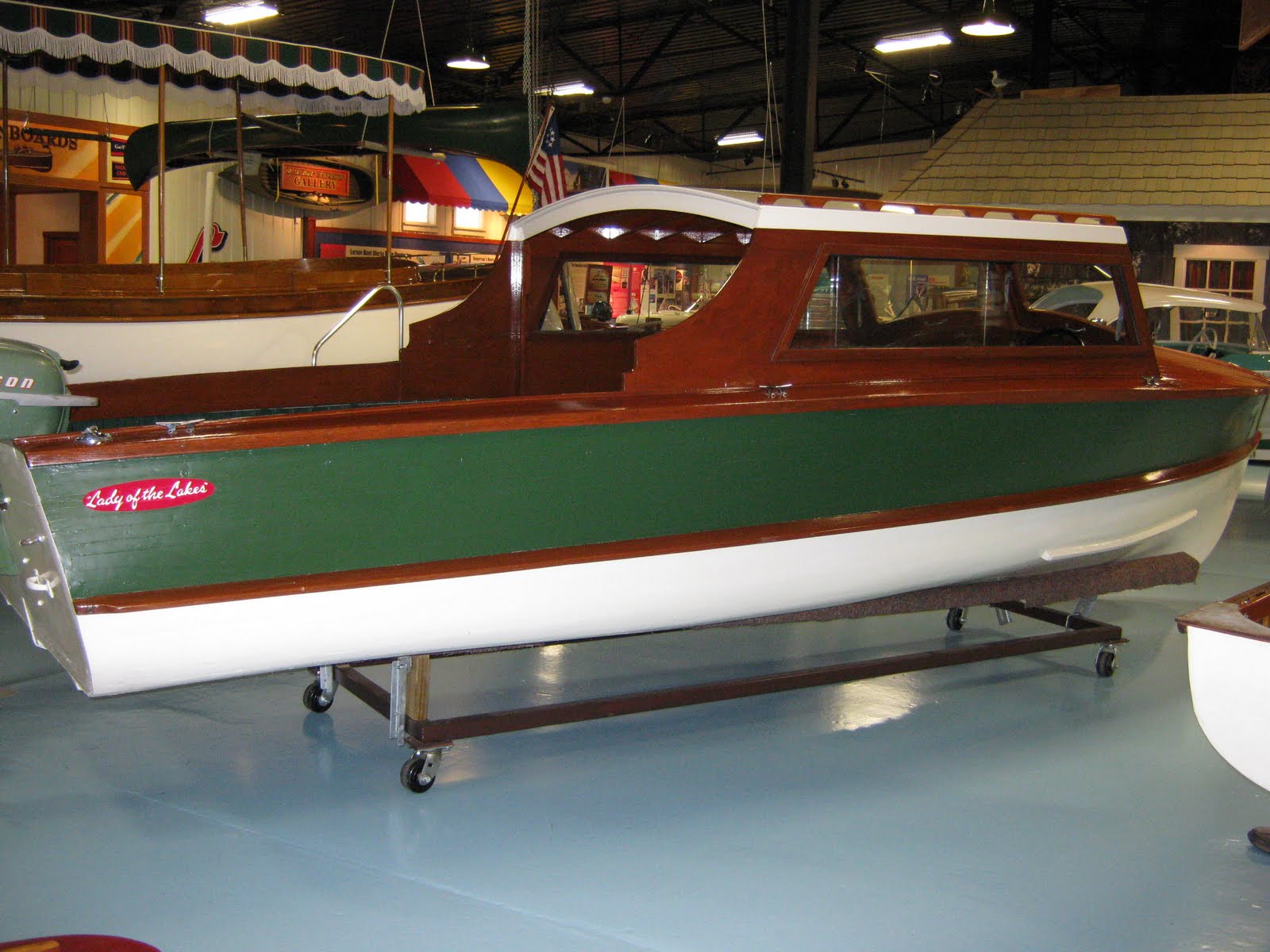 Minnesota Lakes Maritime Museum Part 1 Classic Boats / Woody Boater