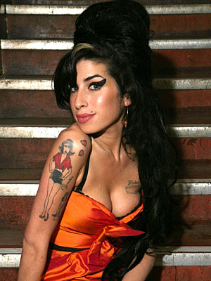 [amy+Winehouse+(fashionindie).jpg]