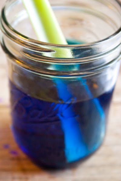 food dye lab essay Starbucks ditched the dye completely, but cochineal dye is still widely used in the food industry first-person essays, features. food dye lab essay Starbucks ditched the dye completely, but cochineal dye is still widely used in the food industry first-person essays, features.