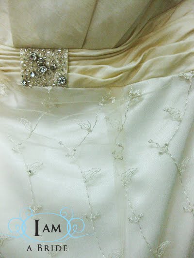 [before+diamonte+wedding+gown-iama+bride+iwana+gown.jpg]