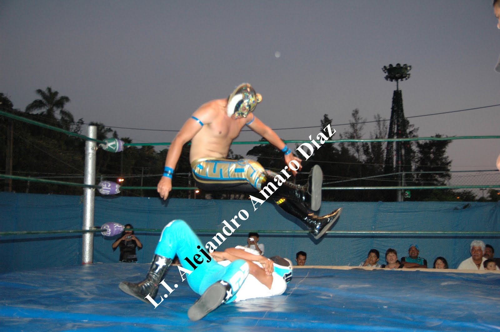 [sienteelpoderosuno3.jpg]