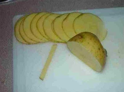 comida divertida batata frita flor rosa