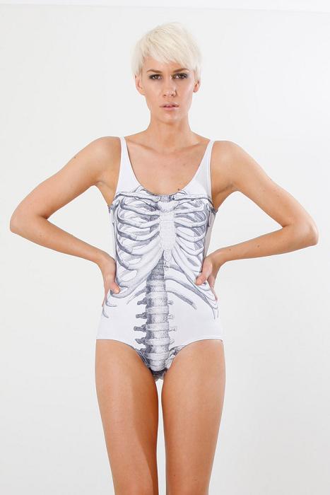 maiôs roupa de banho blackmilk ossos costelas esqueleto