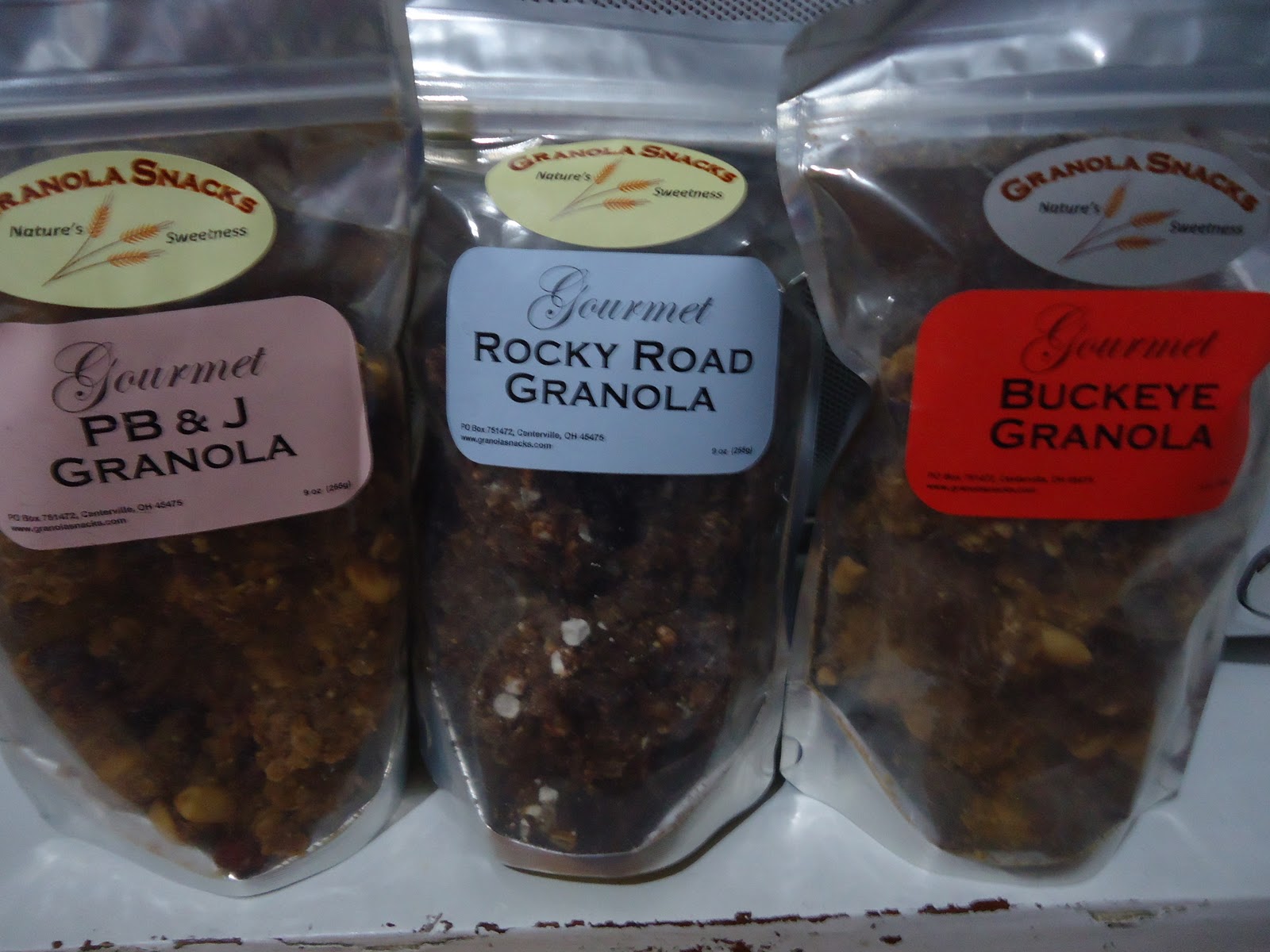 Fishful Thinking 5 Piece Variety Box of Gourmet Granola Snacks