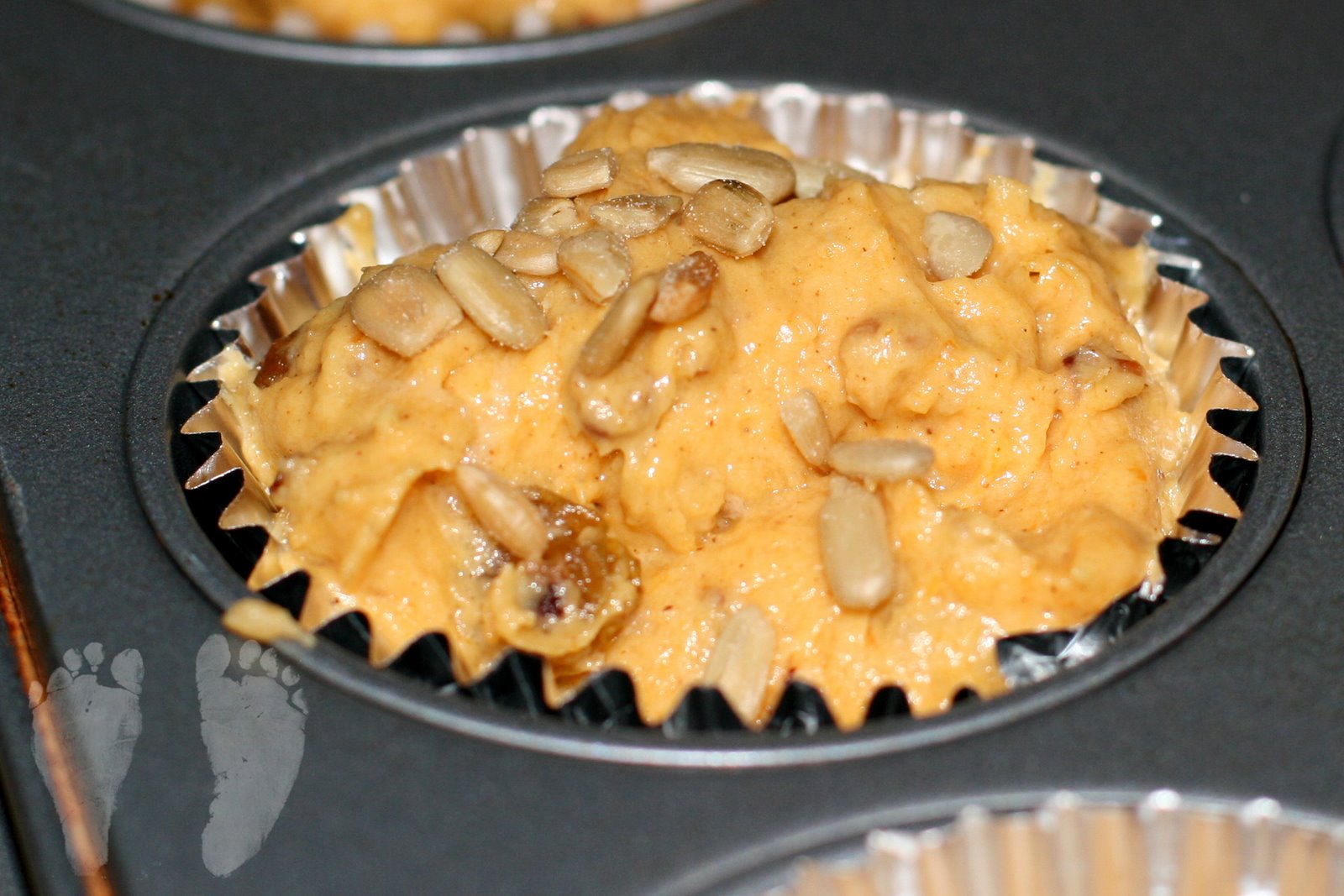 [Pumpkin+Muffin+ready+to+bake+copyright.jpg]