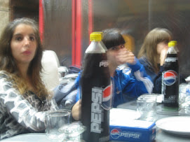 LAS TRES MAARIAS :| ?