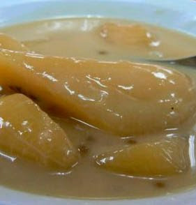 Bananas in sweet coconut milk pengat pisang