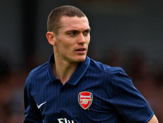 Could Vermaelen be the answer to Arsenal’s left-back problem? Could Vermaelen be the answer to Arsenal’s left-back problem?