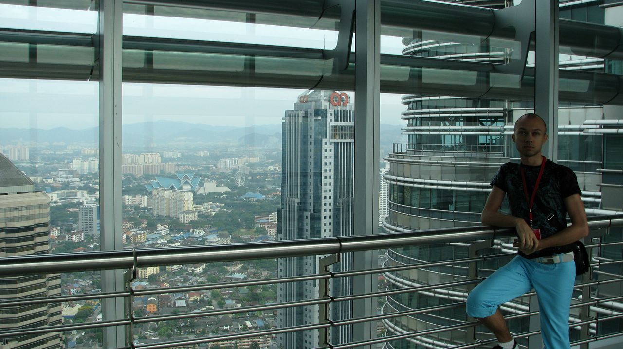 [03+Petronas+Towers.JPG]