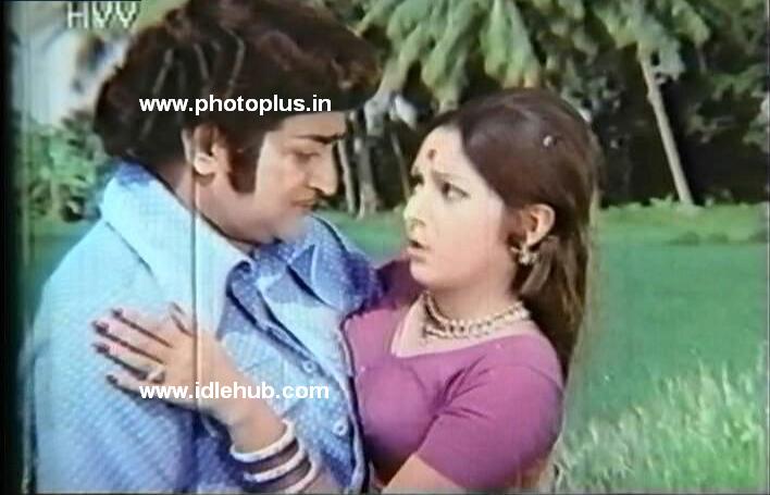 Jaya Prada Kiss