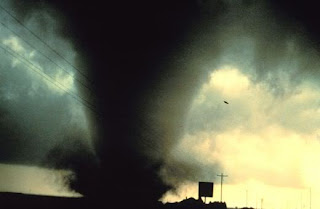 Waco Tornado (11 mei 1953) - infolabel.blogspot.com