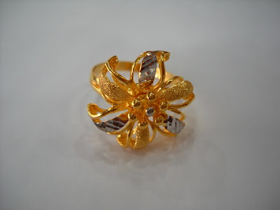 Design Cincin Emas Bentuk Bunga | nazman enterprise set kahwin emas 916 Design Cincin Emas Bentuk Bunga | nazman enterprise set kahwin emas 916