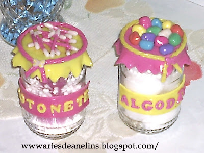 Potes De Biscuit